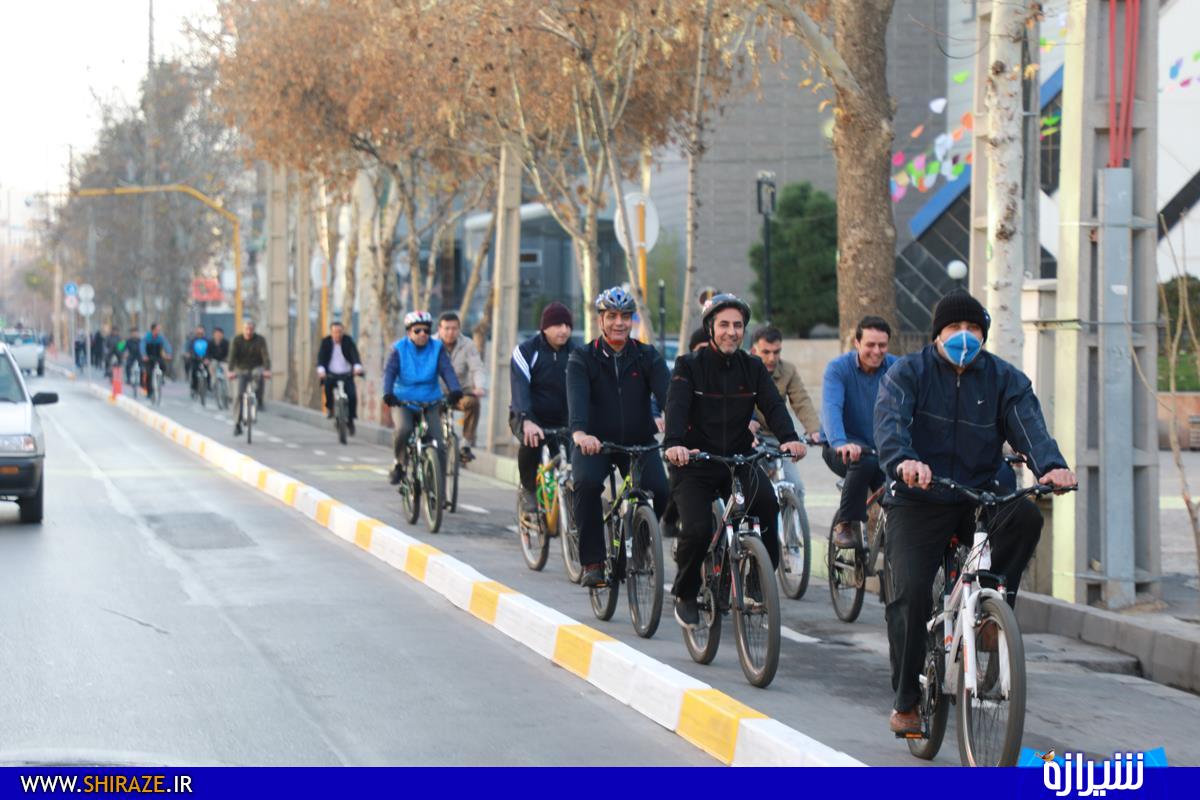 نمایش تبلیغاتی شهردار یا دلسوزی برای هوای پاک؟/ شکست پروژه مسیر دوچرخهسورای نمایش تبلیغاتی شهردار یا دلسوزی برای هوای پاک؟/ شکست پروژه مسیر دوچرخهسورای