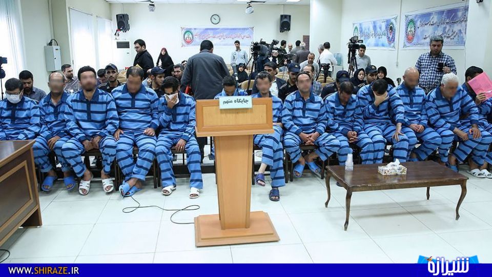 دست های آلوده در هدایت سازمانی فساد/ گر حکم شود که مست گیرند در شهر هر آنچه هست گیرند دست های آلوده در هدایت سازمانی فساد/ گر حکم شود که مست گیرند در شهر هر آنچه هست گیرند