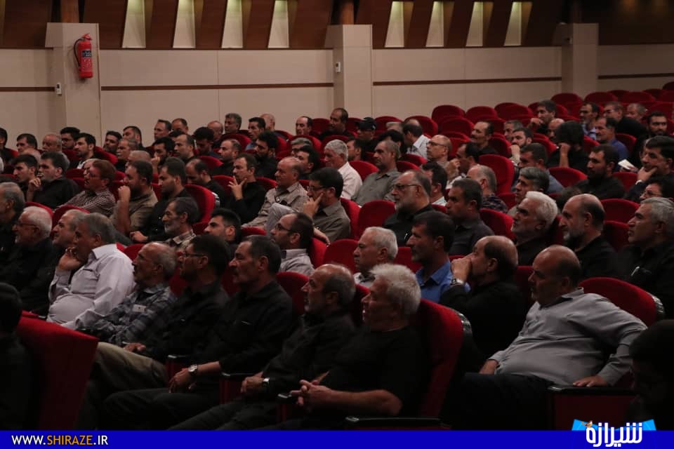 در عین خادمی باید یک عنصر فرهنگی باشیم/ در اربعین حسینی باید بتوانیم فرهنگ انتظار را ترویج کنیم
