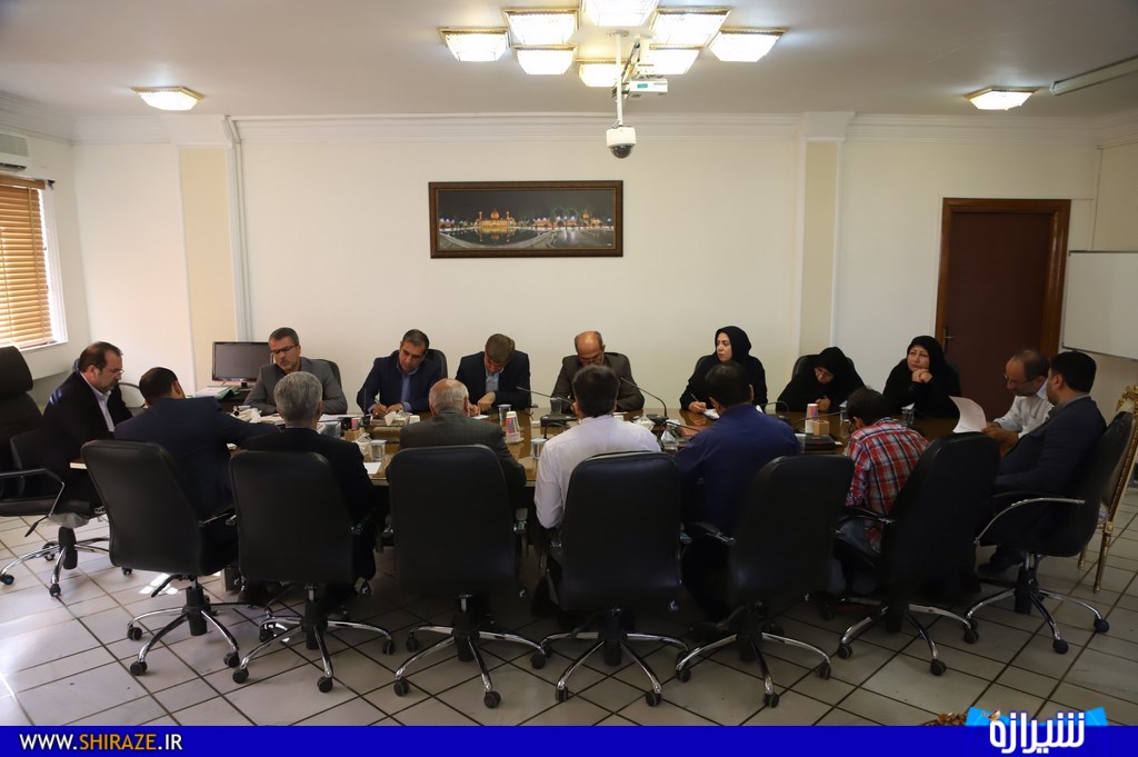 دیدار استاندار با نمایندگان احزاب اصولگرای فارس