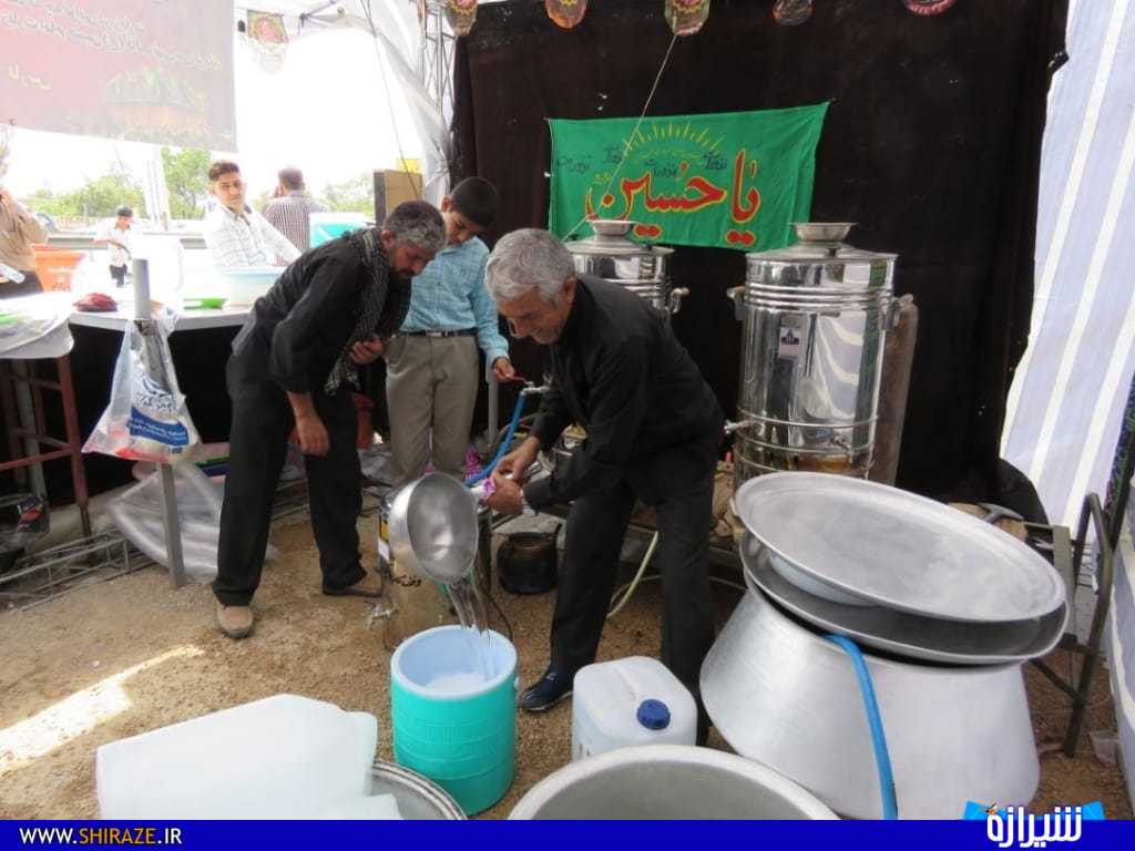 استقبال نی ریزی ها از زائران خارجی اربعین حسینی + عکس