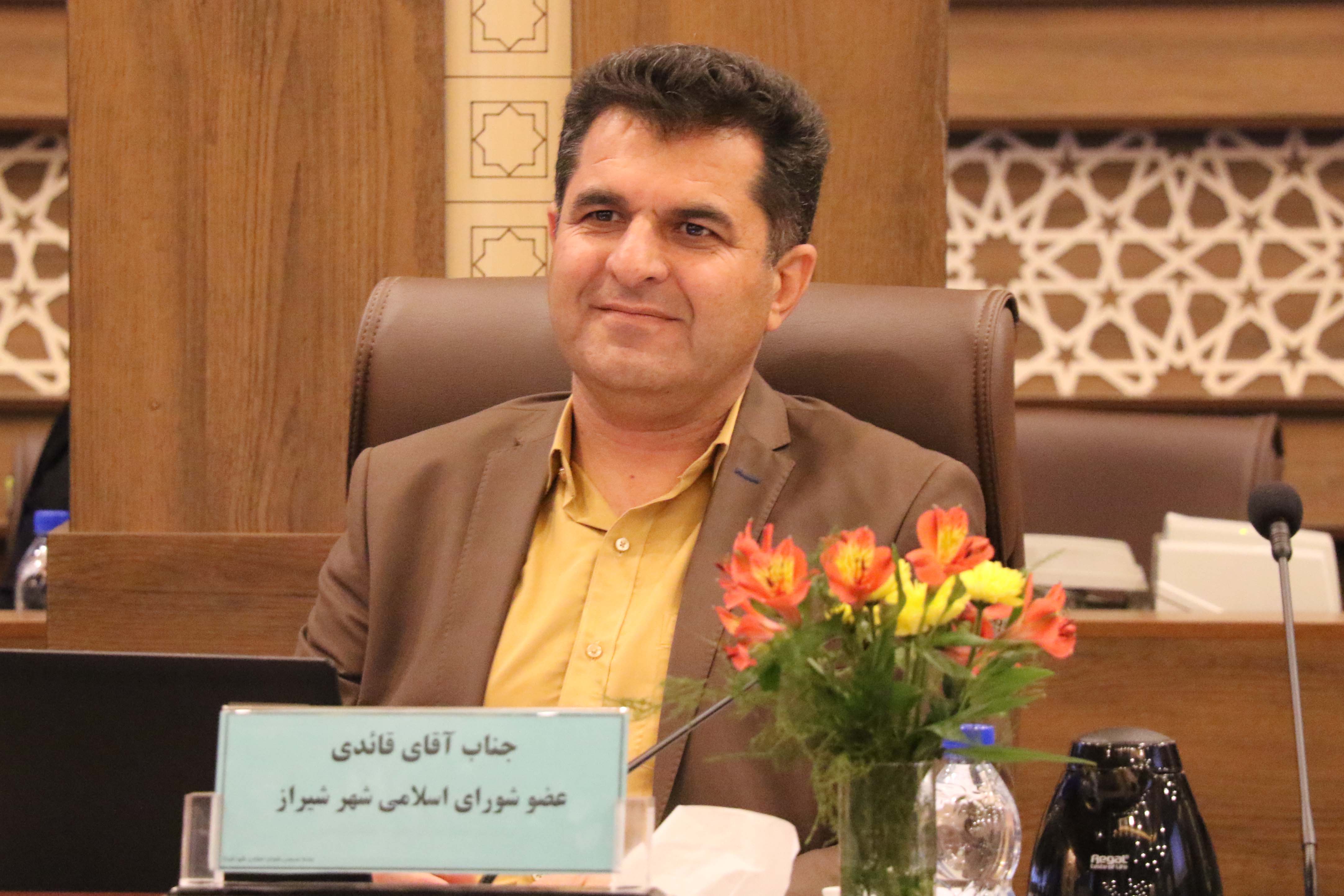 صدور مجوز اجرای فاز دوم هوشمندسازی اتوبوس ها در شیراز/ وقتی دستگاه کارتخوانِ اتوبوس ها خراب است مردم کرایه پرداخت نکنند/ پروژه هوشمندسازی تاکسی ها لنگِ پول صدور مجوز اجرای فاز دوم هوشمندسازی اتوبوس ها در شیراز/ وقتی دستگاه کارتخوانِ اتوبوس ها خراب است مردم کرایه پرداخت نکنند/ پروژه هوشمندسازی تاکسی ها لنگِ پول