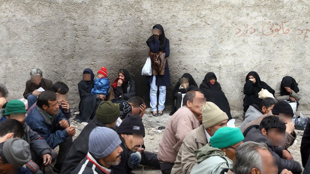 افول جنت طرازی شیراز / جلسه ای اورژانسی برای ساماندهی وضعیت کارتن خوابی و معتادان متجاهر که استاندار باید برگزار کند! افول جنت طرازی شیراز / جلسه ای اورژانسی برای ساماندهی وضعیت کارتن خوابی و معتادان متجاهر که استاندار باید برگزار کند!