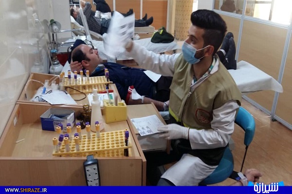 حضور پرشور بسیجیان در جبهه اهداء خون