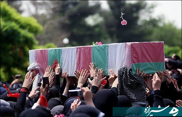 پیکر شهید اللهیار زارع مویدی پس از ۳۳سال انتظار در شهرستان بیضا آرام میگیرد پیکر شهید اللهیار زارع مویدی پس از ۳۳سال انتظار در شهرستان بیضا آرام میگیرد