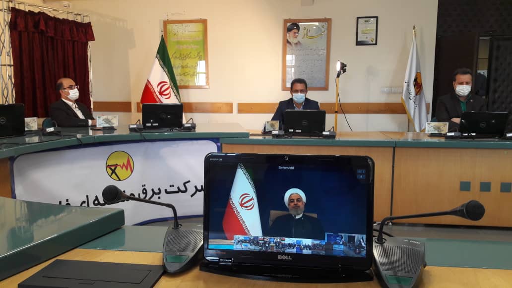 نیروگاه‌های خورشیدی و طرح های تامین برق و انرژی در استان فارس به بهره‌برداری رسید