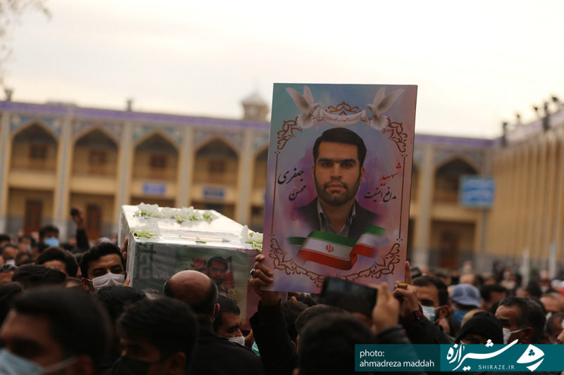 گزارش «شیرازه» از شهادت پیکر تا تدفین شهید محسن جعفری در دیار احمد بن موسی(ع)