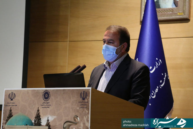 نیروی انسانی از اصلیترین مزیتهای مهم کشور در اقتصاد است/ باید از طریق ارزآوری و جذب سرمایههای جهانی کار را به پیش ببریم نیروی انسانی از اصلیترین مزیتهای مهم کشور در اقتصاد است/ باید از طریق ارزآوری و جذب سرمایههای جهانی کار را به پیش ببریم