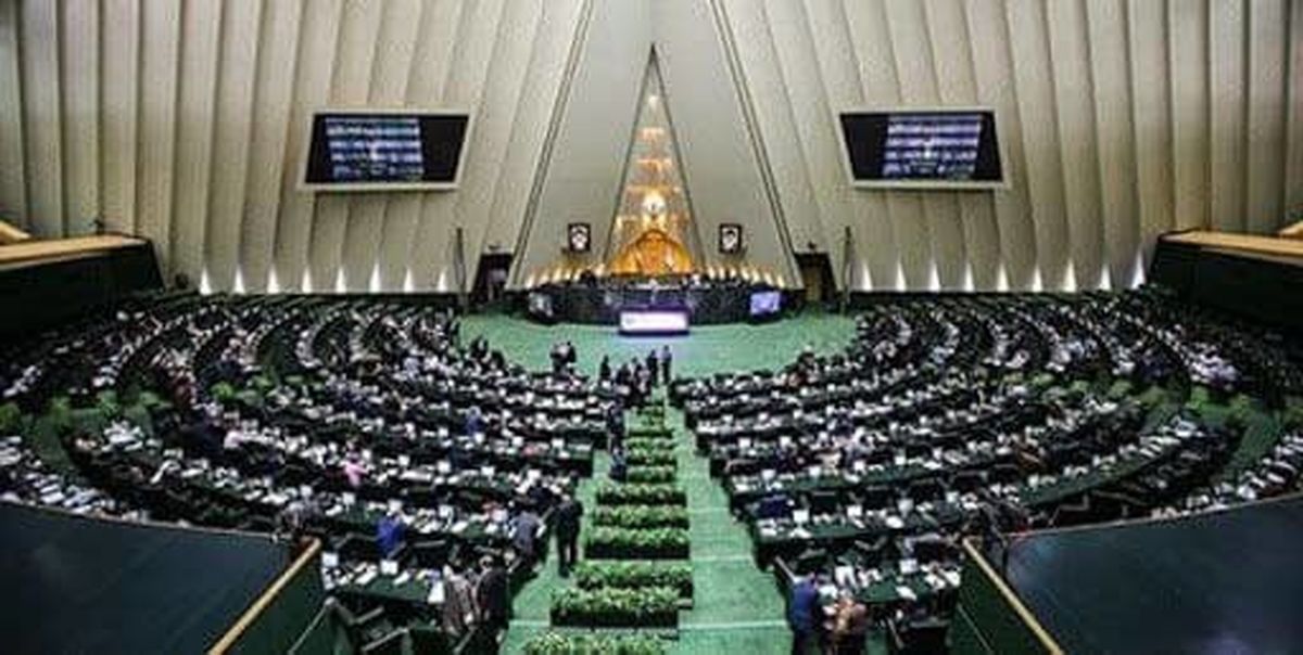 از برخورد نمایندگان و جریان انقلابی با نماینده سبزوار تا موج‌سواری مدعیان اصلاحات