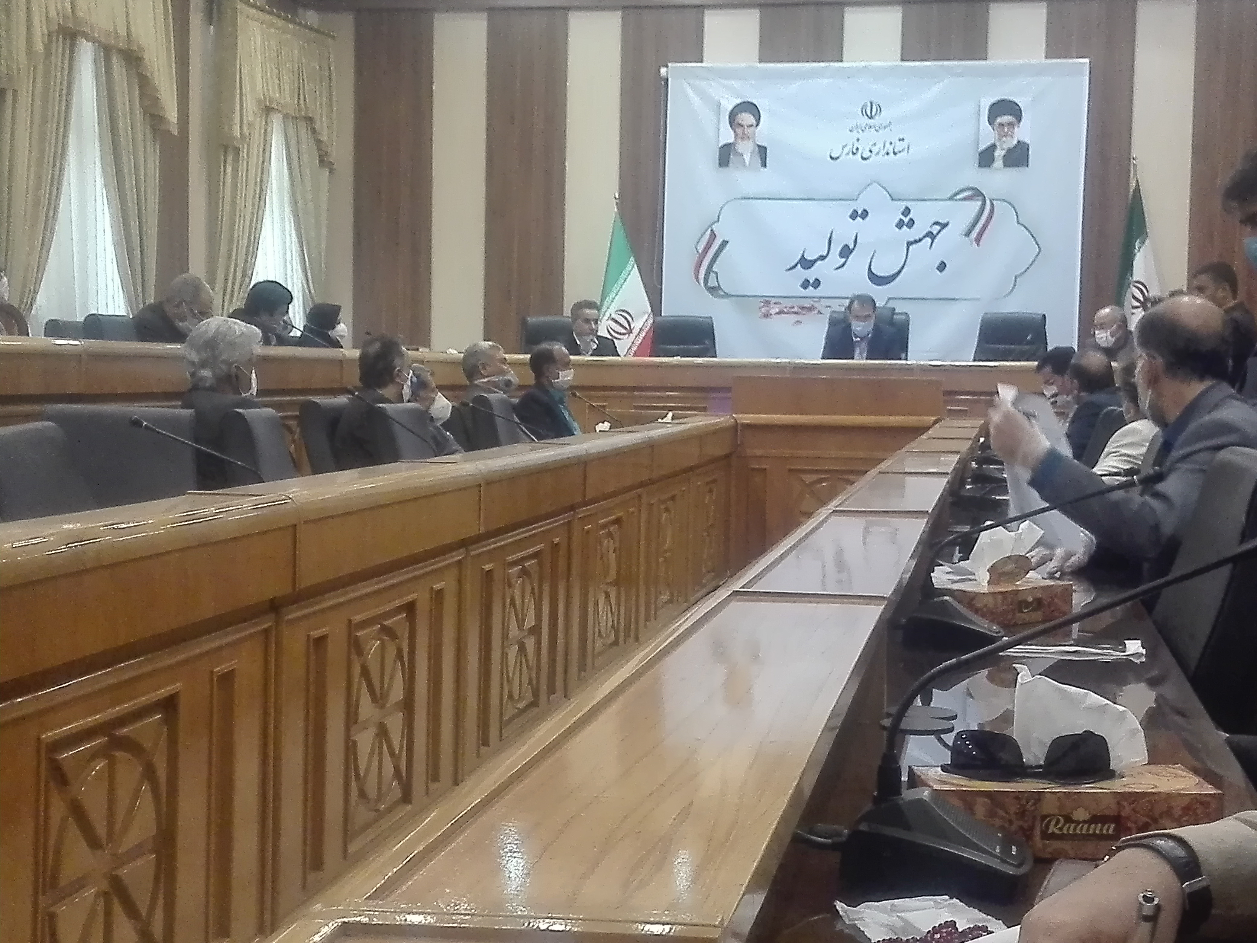 کارگران موتور محرکه و ستون فقرات تولیدی و اقتصاد کشور هستند کارگران موتور محرکه و ستون فقرات تولیدی و اقتصاد کشور هستند