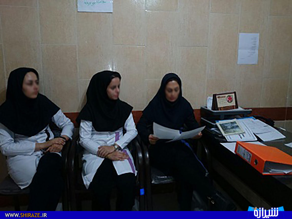 اعتصاب دسته جمعی مراقبین سلامت در برخی نقاط استان فارس اعتصاب دسته جمعی مراقبین سلامت در برخی نقاط استان فارس