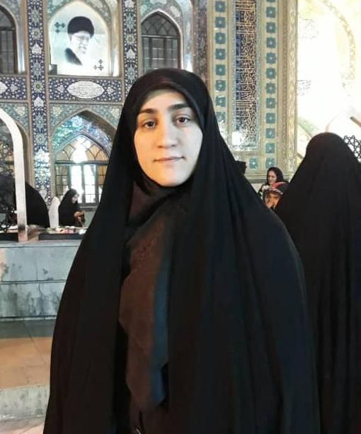 «لیلا هاشمیان»: نان حلال پدر و تشويق هاي مادر خيلي مؤثر بودند