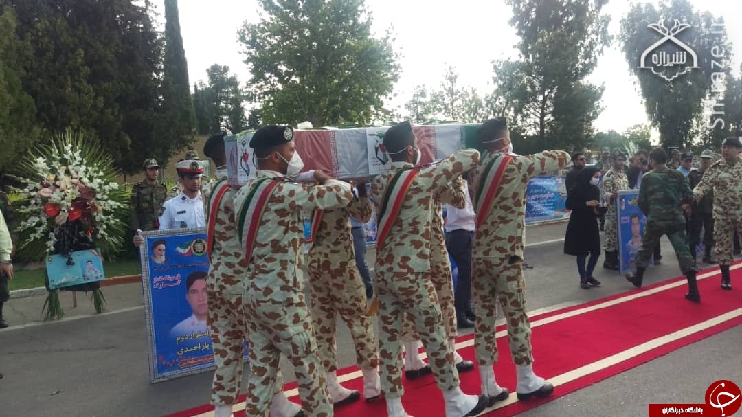 استقبال از پیکر مطهر ۴ شهید ارتش در فرودگاه شهید دستغیب شیراز + تصاویر