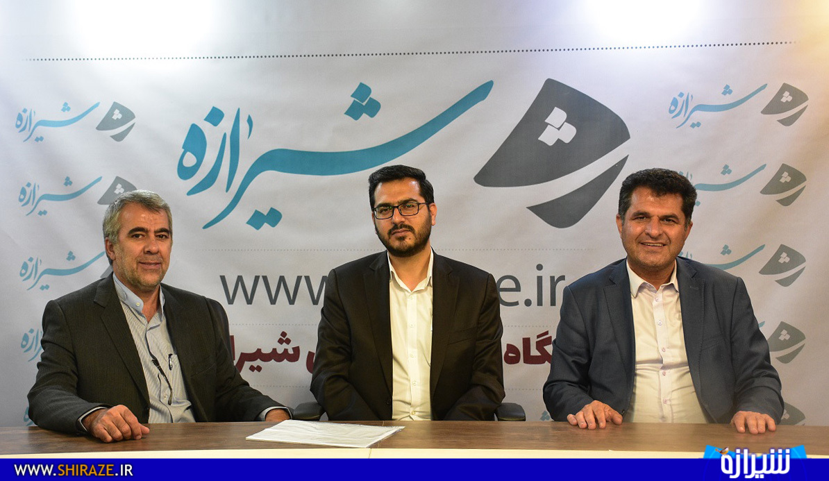 قائدی: خطوط تراموا هم بحث گردشگری را کامل می کند و هم بُعد مذهبی را پوشش می دهد/ تذروی: جزئیات تراموا باید برای مردم شفاف سازی شود/ فرخ زاده: در شرایط فعلی استفاده از کالاهای لوکس چندان ضرورتی ندارد قائدی: خطوط تراموا هم بحث گردشگری را کامل می کند و هم بُعد مذهبی را پوشش می دهد/ تذروی: جزئیات تراموا باید برای مردم شفاف سازی شود/ فرخ زاده: در شرایط فعلی استفاده از کالاهای لوکس چندان ضرورتی ندارد