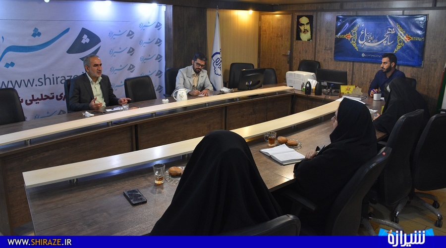 دکتر قادری:دولت از نظر فنی و تکنولوژی کمک رسان باشد/ تعداد زیادی از واحدهای تولیدی ما وارد بورس نشده است/استان رها شده،همانطور که در زمینه های فرهنگی و سیاسی متولی نداشته،در حوزه اقتصادی هم بزرگانی ندارد؛با این رویه بازار بورس تاثیری نخواهد داشتفتحی: سود 130 سال آینده سهام عدالت، قیمت فعلی آن است دکتر قادری:دولت از نظر فنی و تکنولوژی کمک رسان باشد/ تعداد زیادی از واحدهای تولیدی ما وارد بورس نشده است/استان رها شده،همانطور که در زمینه های فرهنگی و سیاسی متولی نداشته،در حوزه اقتصادی هم بزرگانی ندارد؛با این رویه بازار بورس تاثیری نخواهد داشتفتحی: سود 130 سال آینده سهام عدالت، قیمت فعلی آن است