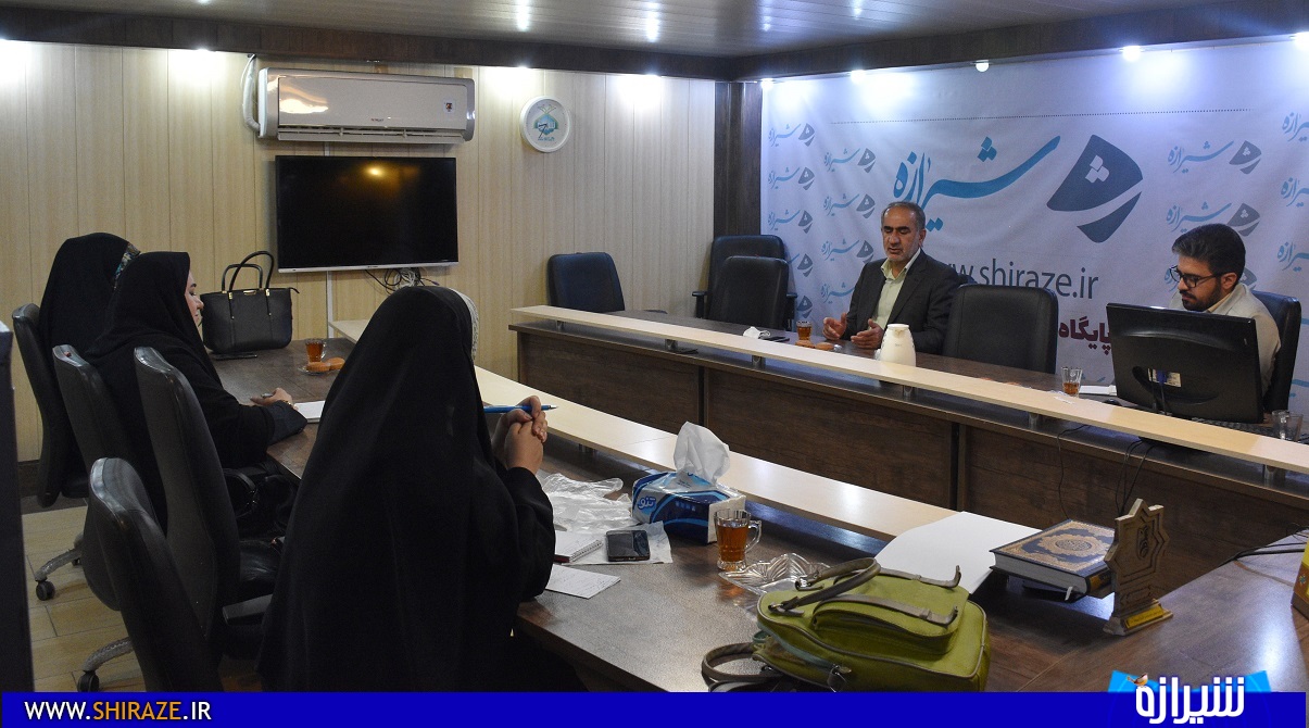 دکتر قادری:دولت از نظر فنی و تکنولوژی کمک رسان باشد/ تعداد زیادی از واحدهای تولیدی ما وارد بورس نشده است/استان رها شده،همانطور که در زمینه های فرهنگی و سیاسی متولی نداشته،در حوزه اقتصادی هم بزرگانی ندارد؛با این رویه بازار بورس تاثیری نخواهد داشتفتحی: سود 130 سال آینده سهام عدالت، قیمت فعلی آن است دکتر قادری:دولت از نظر فنی و تکنولوژی کمک رسان باشد/ تعداد زیادی از واحدهای تولیدی ما وارد بورس نشده است/استان رها شده،همانطور که در زمینه های فرهنگی و سیاسی متولی نداشته،در حوزه اقتصادی هم بزرگانی ندارد؛با این رویه بازار بورس تاثیری نخواهد داشتفتحی: سود 130 سال آینده سهام عدالت، قیمت فعلی آن است