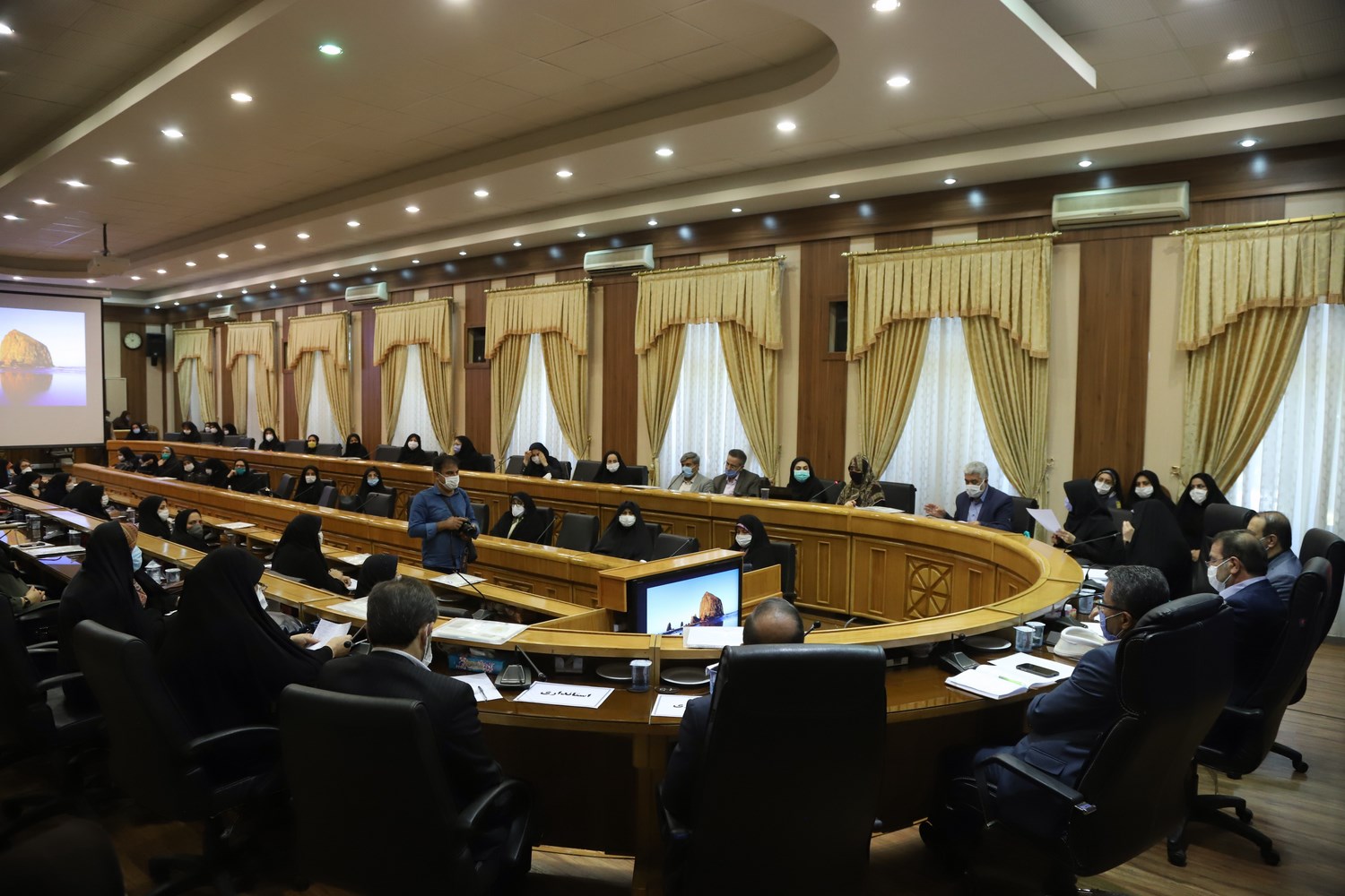 عدم بسترسازی مناسب مانع استفاده از توانمندی بانوان شده است/کمترین تخلفات اداری مربوط به بانوان است عدم بسترسازی مناسب مانع استفاده از توانمندی بانوان شده است/کمترین تخلفات اداری مربوط به بانوان است