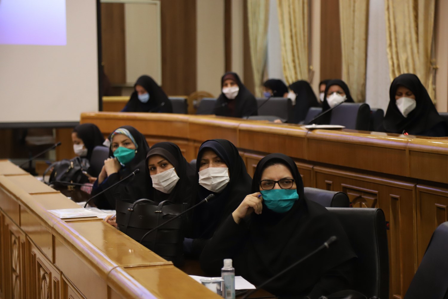 عدم بسترسازی مناسب مانع استفاده از توانمندی بانوان شده است/کمترین تخلفات اداری مربوط به بانوان است عدم بسترسازی مناسب مانع استفاده از توانمندی بانوان شده است/کمترین تخلفات اداری مربوط به بانوان است