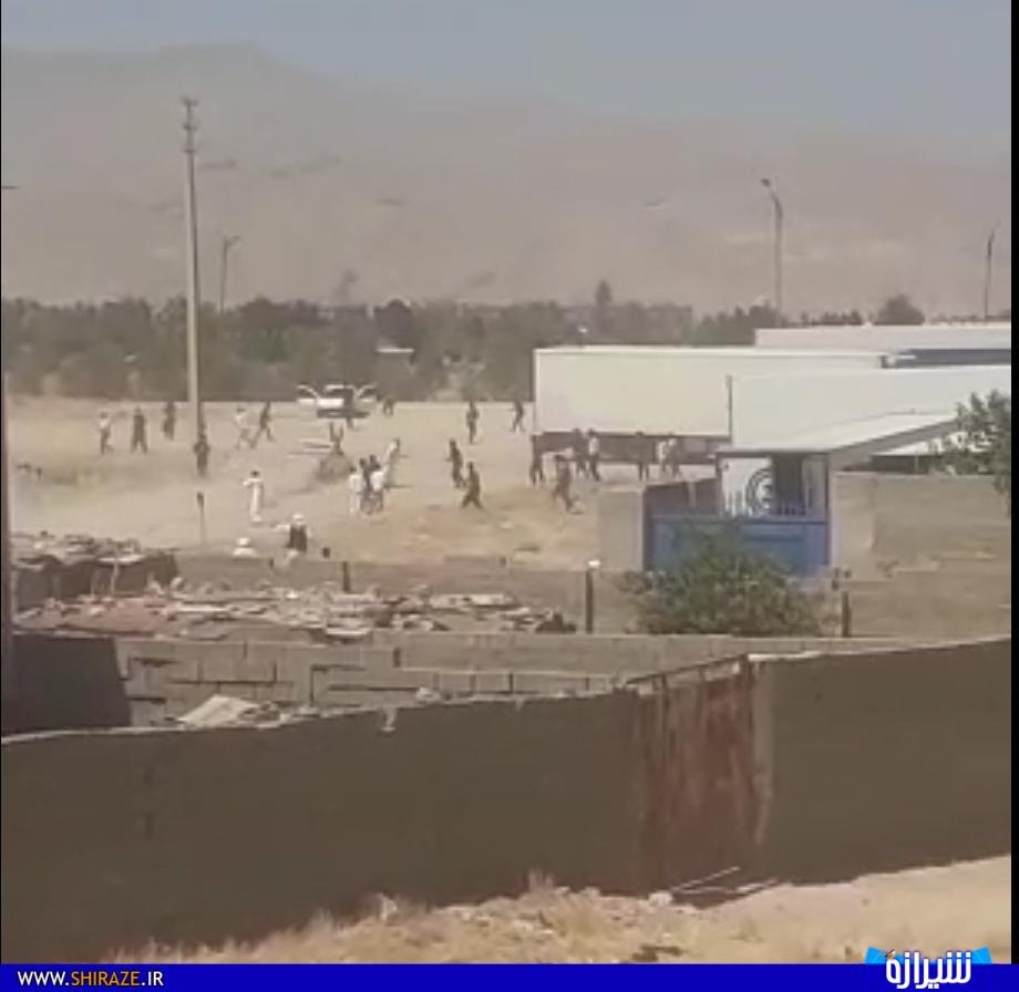 سخنی با فرماندار و رئیس شورای تامین شیراز به بهانه ویدیوی منتشر شده در فضای مجازی سخنی با فرماندار و رئیس شورای تامین شیراز به بهانه ویدیوی منتشر شده در فضای مجازی