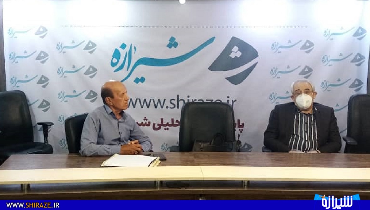 دکتر حسین مرزبان: از دیدگاه سرمایه داری کارخانه روغن نباتی شیراز را باید با بولدوزر صاف کرد چرا که کهنه و فرسوده شده است/دولت دست از وعده و وعید دادن بردارد/سلطان روغن هم داریم//احمد روشن: مدیر عاملی که همه را فاسد می دانست خود به جرم فساد به زندان رفت.تازه به دوران رسیده های وابسته به خانواده نعمت زاده ها که تا قبل از واگذاری در کوچه پس کوچه های دروازه غار و راه آهن مستاجر بودند یک شبه ره صد ساله رفتند و سر از خانه های آنچنانی میردادماد و زعفرانیه درآوردند/ امکان توسعه و مدرن کردن کارخانه وجود داشت دکتر حسین مرزبان: از دیدگاه سرمایه داری کارخانه روغن نباتی شیراز را باید با بولدوزر صاف کرد چرا که کهنه و فرسوده شده است/دولت دست از وعده و وعید دادن بردارد/سلطان روغن هم داریم//احمد روشن: مدیر عاملی که همه را فاسد می دانست خود به جرم فساد به زندان رفت.تازه به دوران رسیده های وابسته به خانواده نعمت زاده ها که تا قبل از واگذاری در کوچه پس کوچه های دروازه غار و راه آهن مستاجر بودند یک شبه ره صد ساله رفتند و سر از خانه های آنچنانی میردادماد و زعفرانیه درآوردند/ امکان توسعه و مدرن کردن کارخانه وجود داشت