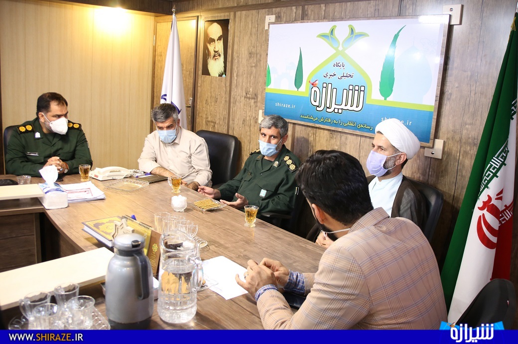 بازدید مسئولان سپاه فجر از دفتر شیرازه