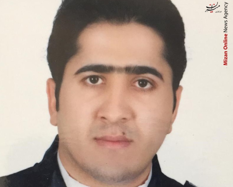 وکیل نوید افکاری: درخواست تحقیق در مورد شکنجه دادم بازپرس سریعاً موافقت کرد / نوید ادعای شکنجه را در حضور من رد کرد و به پزشکی قانونی نیامد//علی گرایی: اگر میدانستم نوید افکاری قتل کرده و محکوم به قصاص است مگر مریض بودم از او حمایت کنم وکیل نوید افکاری: درخواست تحقیق در مورد شکنجه دادم بازپرس سریعاً موافقت کرد / نوید ادعای شکنجه را در حضور من رد کرد و به پزشکی قانونی نیامد//علی گرایی: اگر میدانستم نوید افکاری قتل کرده و محکوم به قصاص است مگر مریض بودم از او حمایت کنم