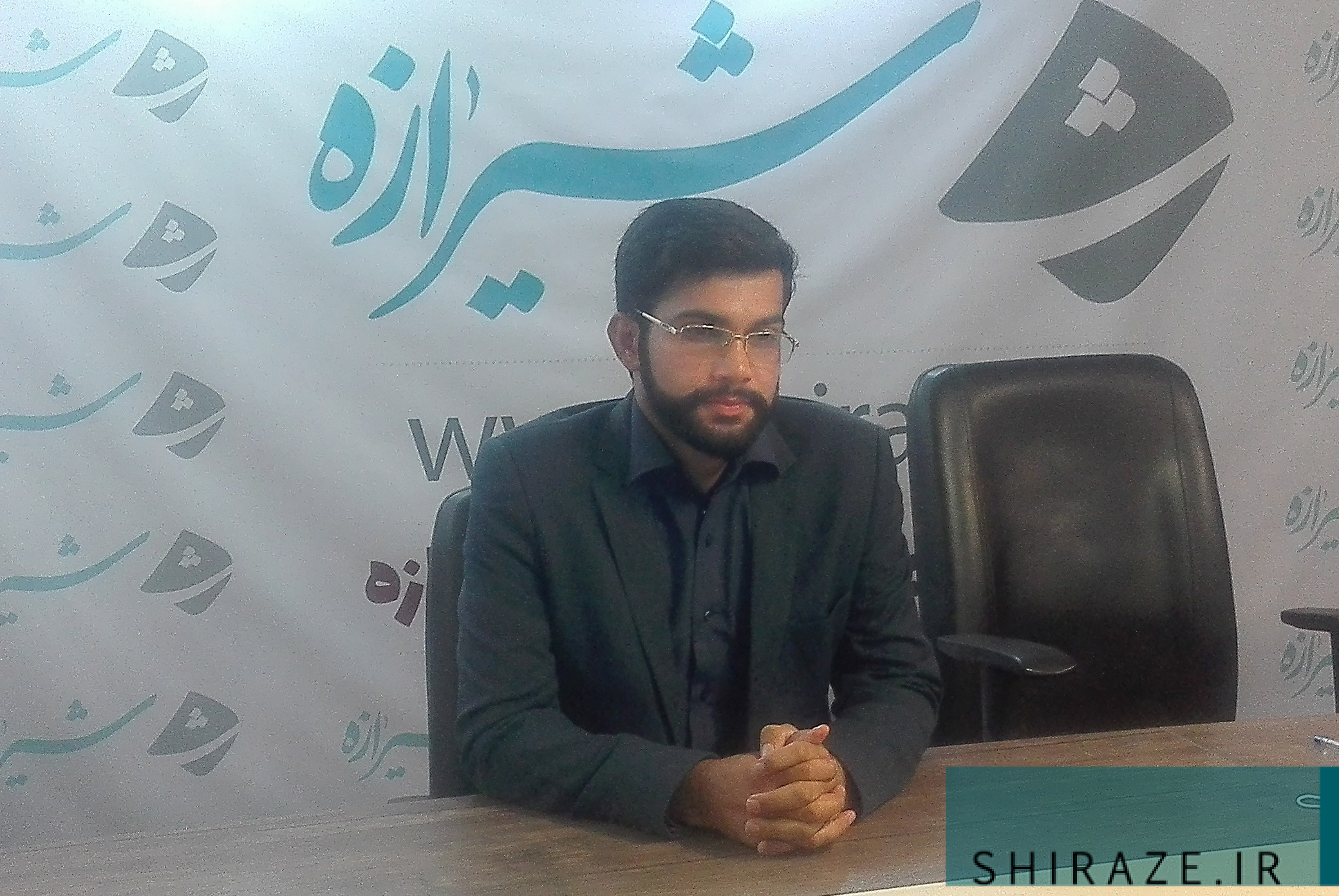 بیگی:دو ویژگی مهم منطقه خلیج فارس یعنی موقعیت سوق الجیشی و غنای طبیعی دلیل حضور بیگانه و غیر بومی در منطقه/صادقی:دولتهای غربی فرانسه، آلمان و انگلستان از ( قبل از آغاز جنگ جهانی اول هم) برنامهای برای(ایجاد) کشورهای عربی(مطابق خواسته نخبگان شان) نداشتند/صالحی:دولت و ملت در خاورمیانه یک امر ساختگی، تصنعی و بیرونی است بیگی:دو ویژگی مهم منطقه خلیج فارس یعنی موقعیت سوق الجیشی و غنای طبیعی دلیل حضور بیگانه و غیر بومی در منطقه/صادقی:دولتهای غربی فرانسه، آلمان و انگلستان از ( قبل از آغاز جنگ جهانی اول هم) برنامهای برای(ایجاد) کشورهای عربی(مطابق خواسته نخبگان شان) نداشتند/صالحی:دولت و ملت در خاورمیانه یک امر ساختگی، تصنعی و بیرونی است
