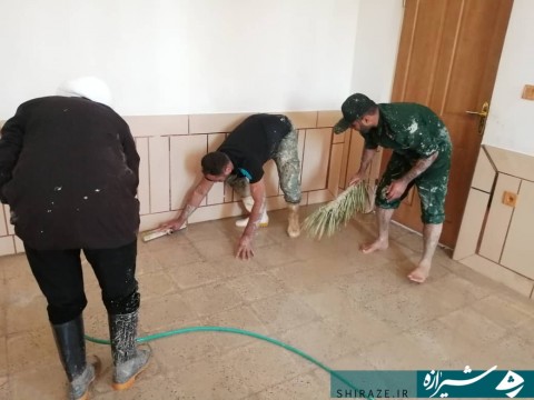 خدمات رسانی ۸۰ گروه جهادی به دو هزار خانواده سیل زده جنوب فارس خدمات رسانی ۸۰ گروه جهادی به دو هزار خانواده سیل زده جنوب فارس