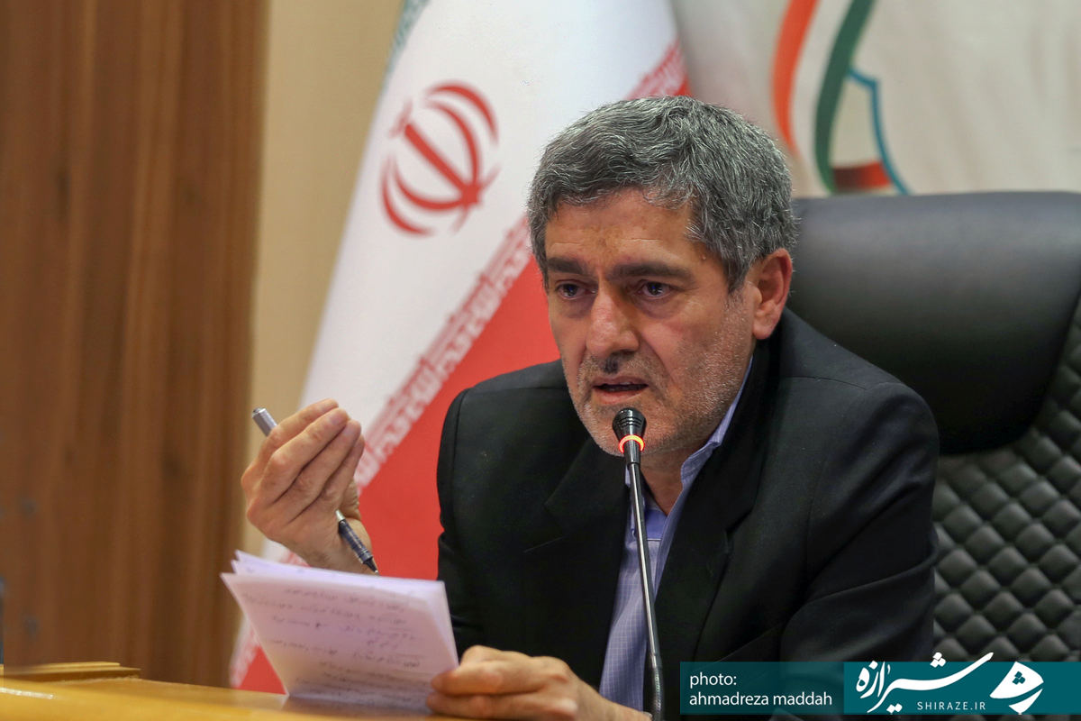 خالی بودن صحنه از نیروهای صدیق انقلابی حس می شود/ آیا وقت پاکسازی بدنه میانی دولت از مدیران اصلاحاتی نرسیده است؟ خالی بودن صحنه از نیروهای صدیق انقلابی حس می شود/ آیا وقت پاکسازی بدنه میانی دولت از مدیران اصلاحاتی نرسیده است؟