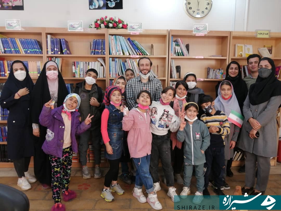 یک مشت قبیله؛ یک مشت کتاب‌خوان