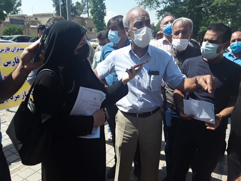 علت تنش در بازار مرغ؛ از گرانی نهاده تا دست‌های پشت پرده/ سیاست‌گذاری غلط دولت مشکل اصلی مرغداران استان فارس