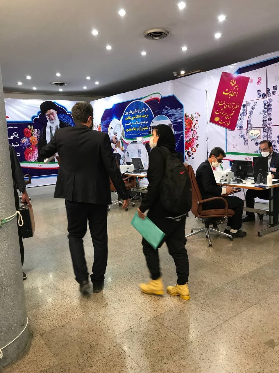 یک خانم، نخستین ثبت‌نام کننده انتخابات ریاست جمهوری/ یارانه ۳ میلیون تومنی برای هر نفر/ سعید محمد هم ثبت نام کرد