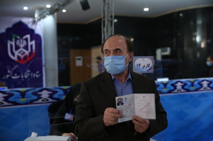 یک خانم، نخستین ثبت‌نام کننده انتخابات ریاست جمهوری/ یارانه ۳ میلیون تومنی برای هر نفر/ سعید محمد هم ثبت نام کرد