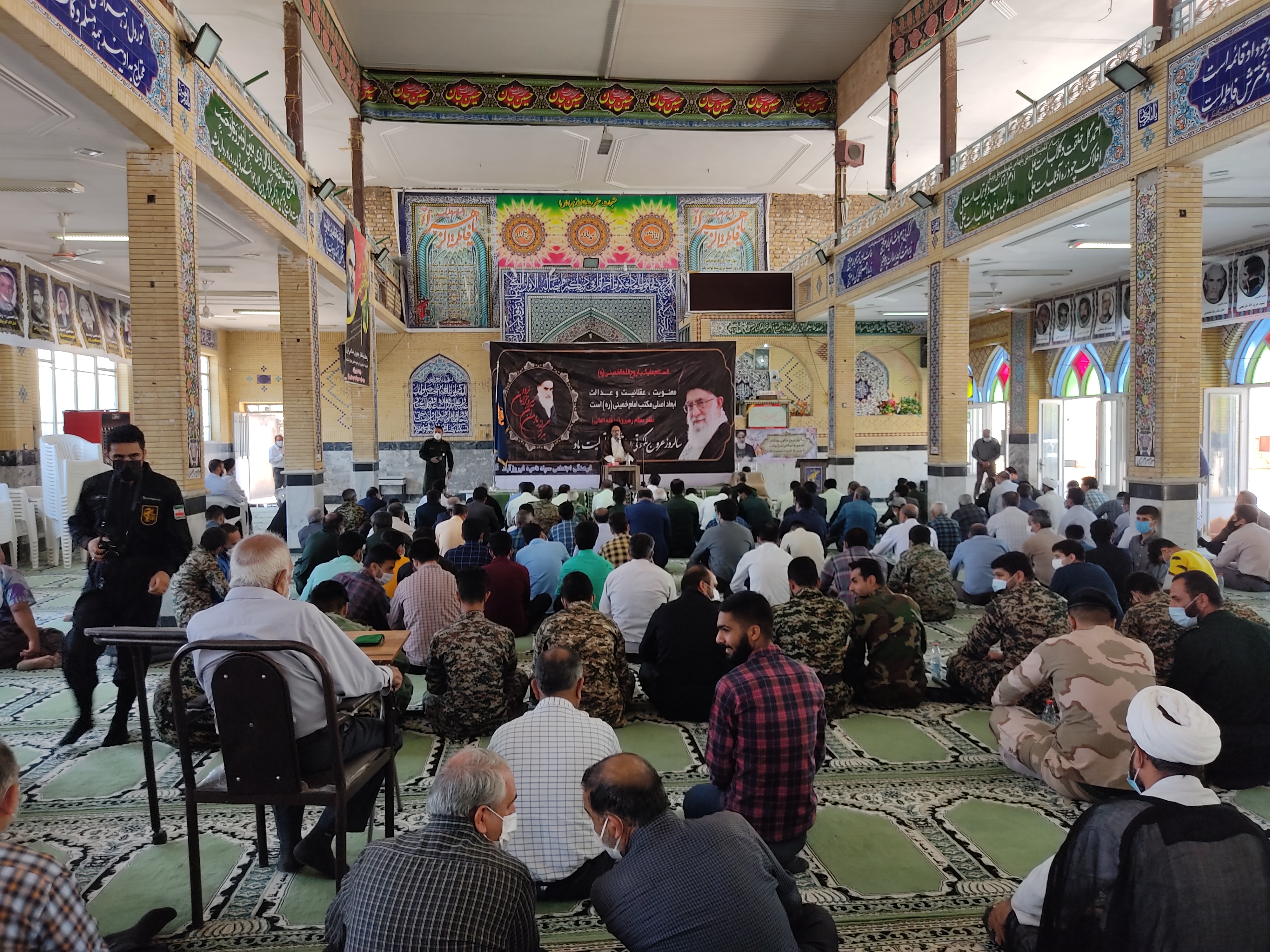 نعمت ولایت عظیمترین نعمتی است که خدا به ملت ایران عطا نموده است نعمت ولایت عظیمترین نعمتی است که خدا به ملت ایران عطا نموده است