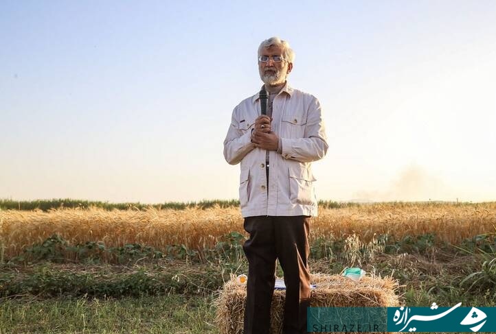 پیام مرزبندی مدیران رسانه های اصلاح طلب با پدرخوانده ها/ بیانیه ۵۸ اقتصاددان: رئیسی قادر به تغییر وضع موجود است/ کسی حاضر نیست عملکرد دولت روحانی را به گردن بگیرد پیام مرزبندی مدیران رسانه های اصلاح طلب با پدرخوانده ها/ بیانیه ۵۸ اقتصاددان: رئیسی قادر به تغییر وضع موجود است/ کسی حاضر نیست عملکرد دولت روحانی را به گردن بگیرد