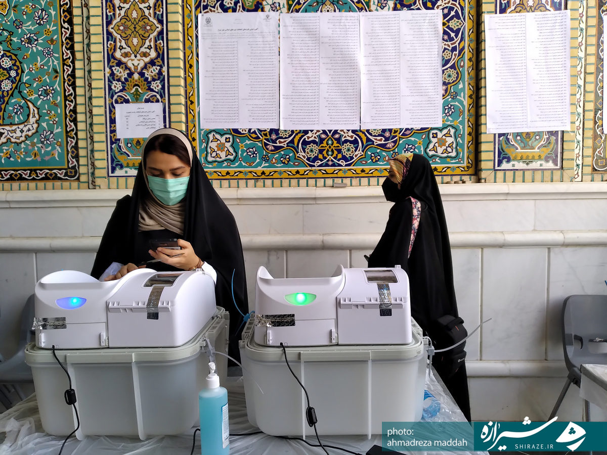 امروز آمده‌ایم تا به جهانیان بگوییم ایرانی در مقابل مشکلات قد خم می‌کند اما در برابر دشمن سر خم نمی‌کند