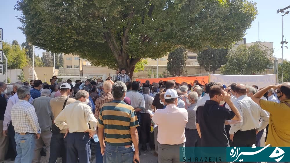 زخم های کهنه فارس نیازمند مرهم کارساز است/ آیا با حضور رئیس جمهور مشکل کارکنان مخابرات راه دور حل می شود؟