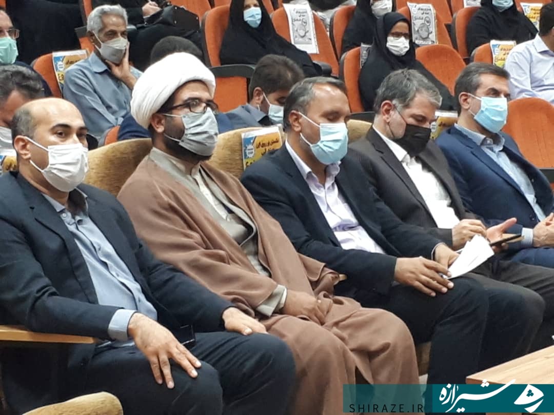 معضل آفت سوسک سرخرطومی در نخلستان های جهرم نیاز به تدبیر ویژه دارد معضل آفت سوسک سرخرطومی در نخلستان های جهرم نیاز به تدبیر ویژه دارد