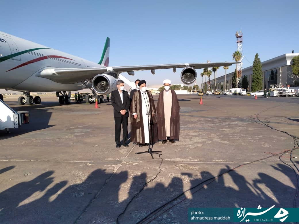 رئیس جمهور وارد شیراز شد رئیس جمهور وارد شیراز شد