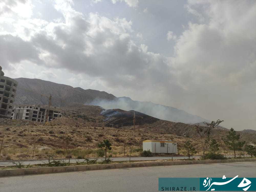 حریق گسترده در پارک کوهستانی دراک محار شد حریق گسترده در پارک کوهستانی دراک محار شد