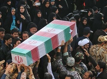مردم شیراز برای شهید اسکندری سنگ تمام گذاشتند