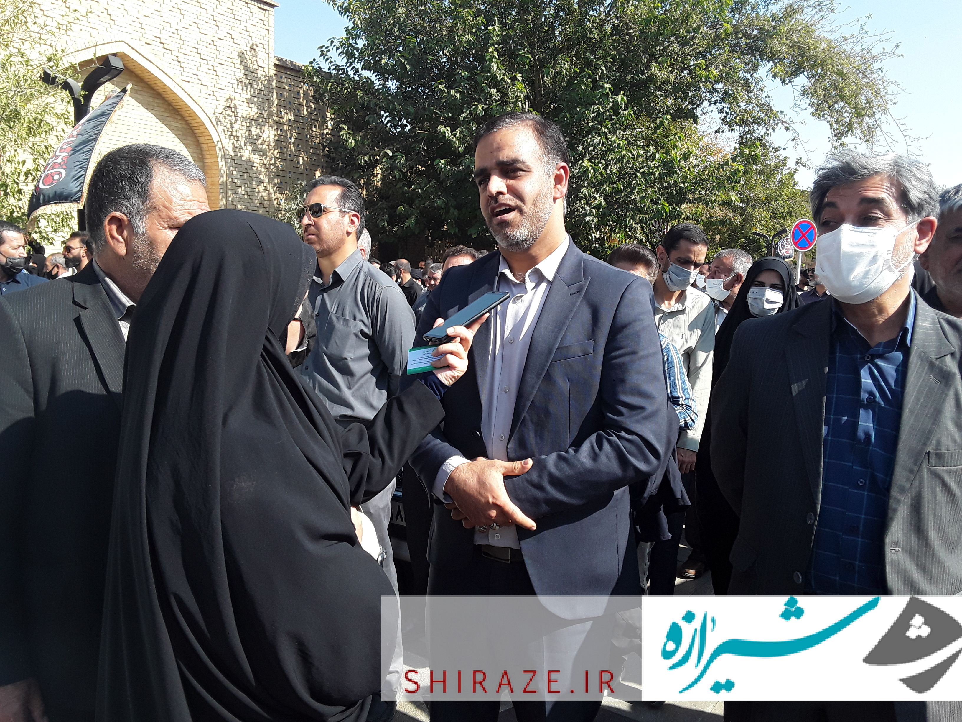 همه آمدند تا انسجام و همبستگی ایران را به رخ جهانیان بکشانند همه آمدند تا انسجام و همبستگی ایران را به رخ جهانیان بکشانند
