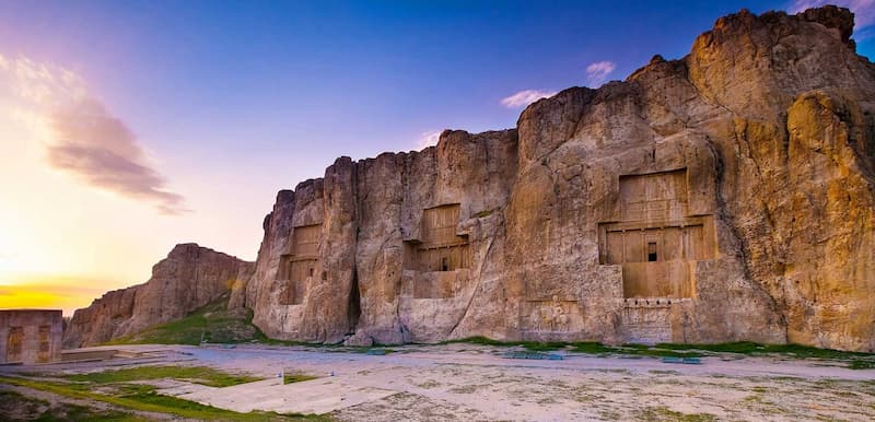 نقش رستم مهمترین آلبوم سنگی جهان نقش رستم مهمترین آلبوم سنگی جهان