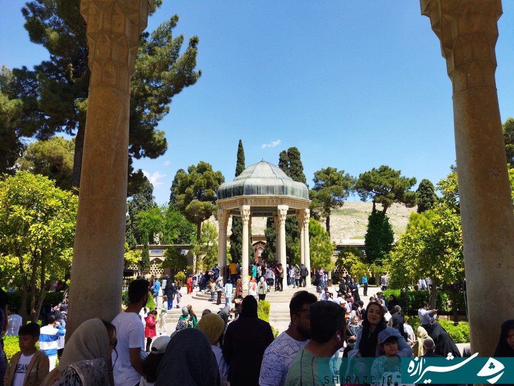 از شکل گیری ۱۷کمیته تخصصی در ستاد خدمات سفر استان فارس تارضایت خاطر مسافران نوروزی از مسافرت به استان فارس از شکل گیری ۱۷کمیته تخصصی در ستاد خدمات سفر استان فارس تارضایت خاطر مسافران نوروزی از مسافرت به استان فارس