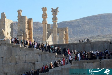 از افزایش۴ درصدی بازدیدکنندگان اماکن تاریخی فارس تا صدرنشینی این استان در مسافرتهای نوروزی ۱۴۰۲ از افزایش۴ درصدی بازدیدکنندگان اماکن تاریخی فارس تا صدرنشینی این استان در مسافرتهای نوروزی ۱۴۰۲