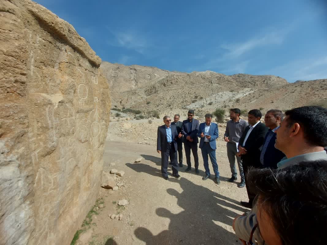 مسجد قدیمی کارزین مرمت می‌شود