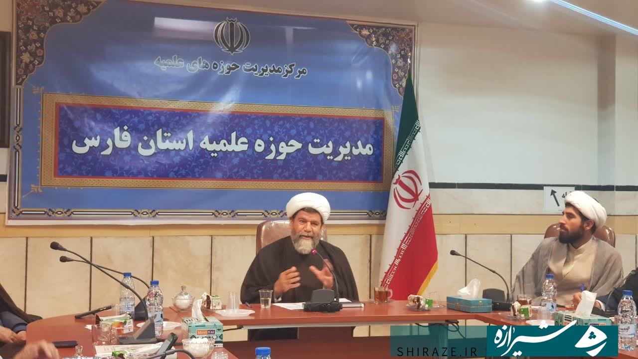 خبرنگاران حق مطالبهگری را از تمامی دستگاه های جامعه دارند خبرنگاران حق مطالبهگری را از تمامی دستگاه های جامعه دارند