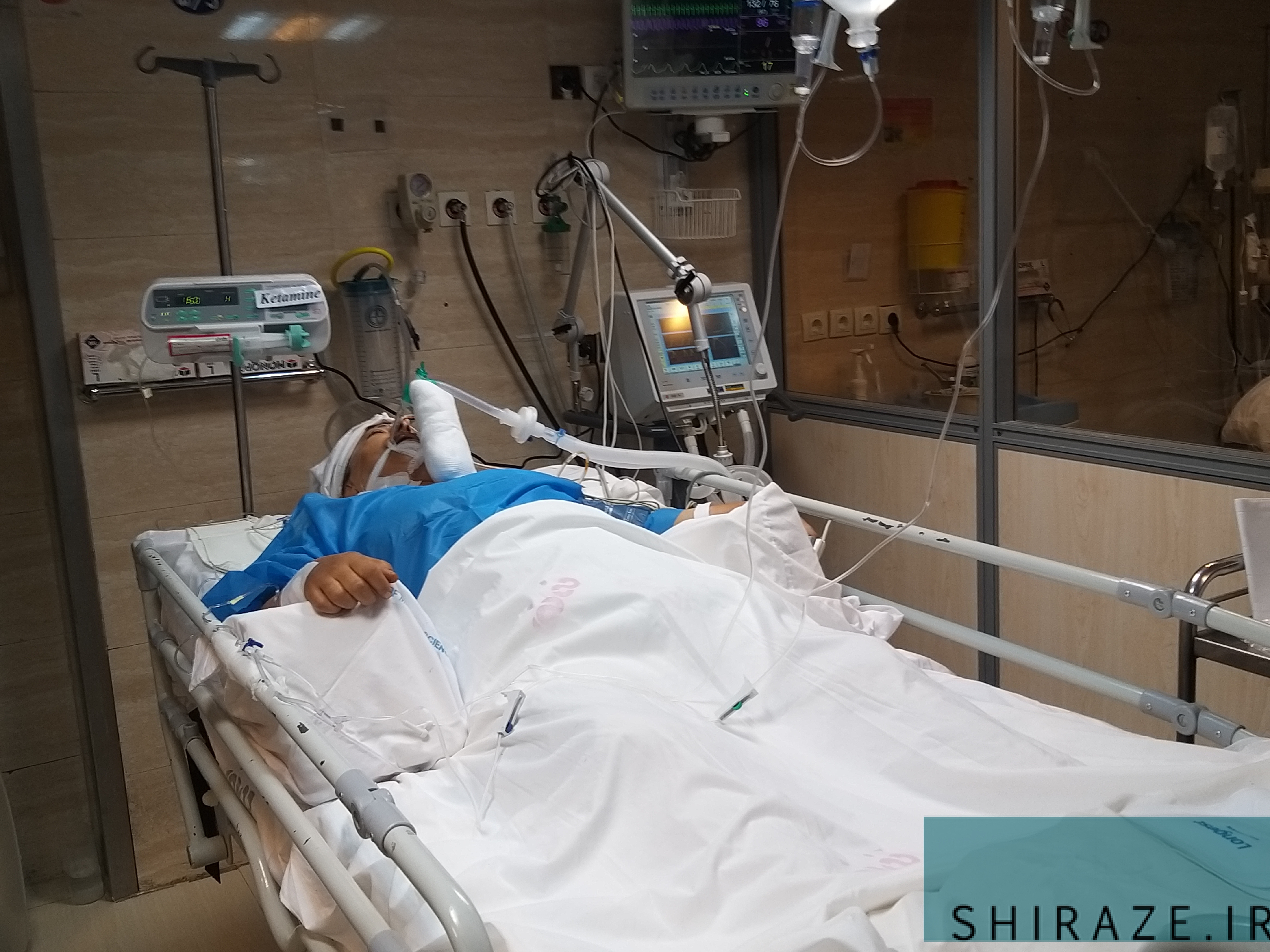 وضعیت مجروحان حادثه حرم شاهچراغ(ع) قابل قبول است وضعیت مجروحان حادثه حرم شاهچراغ(ع) قابل قبول است