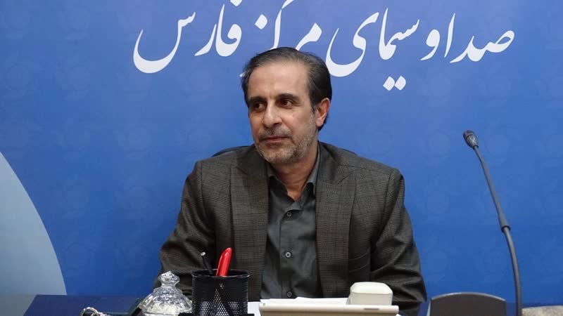 شکوه حضور شاعرانه اقوام زیر پرچم امام حسین(ع) برای ما درس آموز است. شکوه حضور شاعرانه اقوام زیر پرچم امام حسین(ع) برای ما درس آموز است.