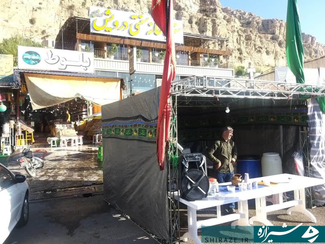 موکبی تکنفره و قلبی به وسعت دریا موکبی تکنفره و قلبی به وسعت دریا